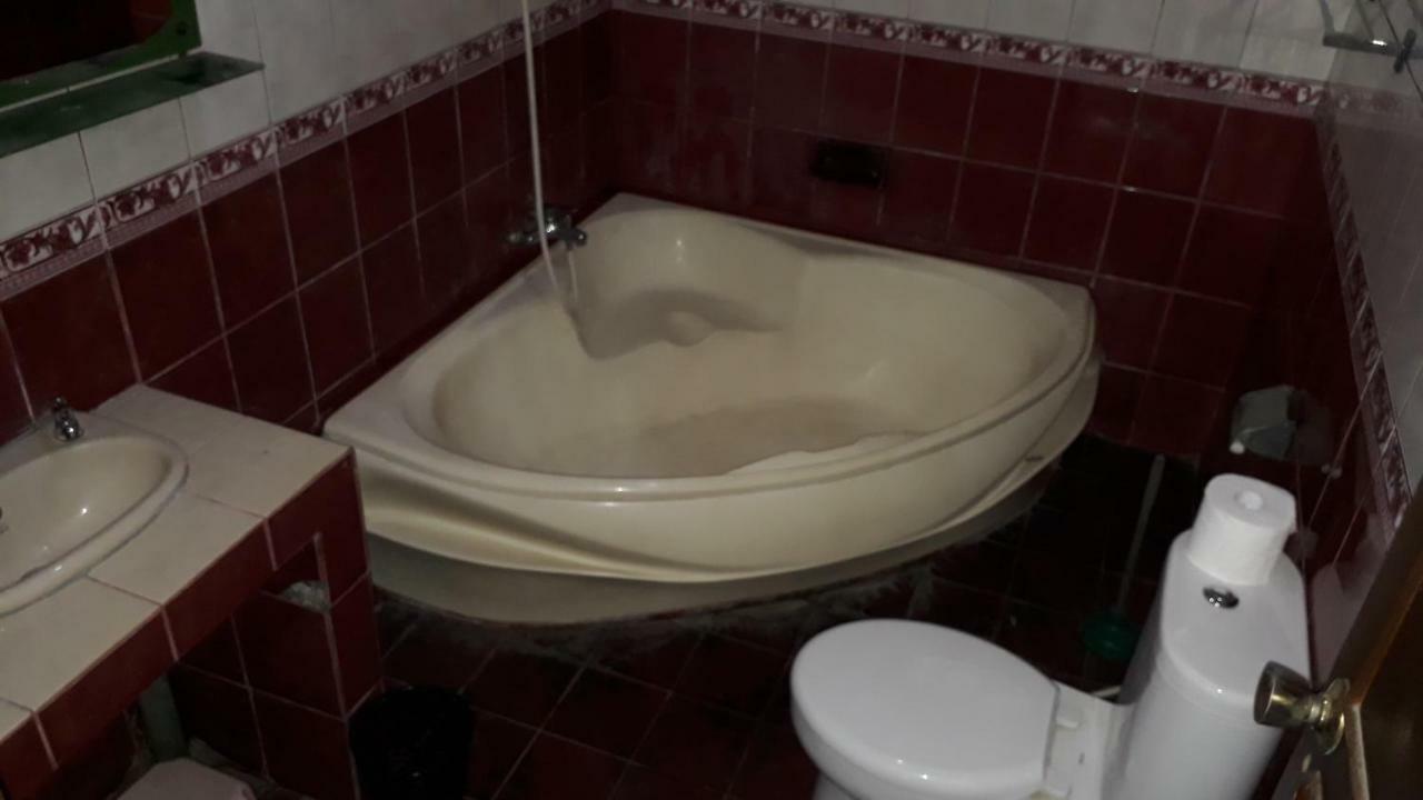 Jabu Rosmina Hotel Citeureup Екстериор снимка