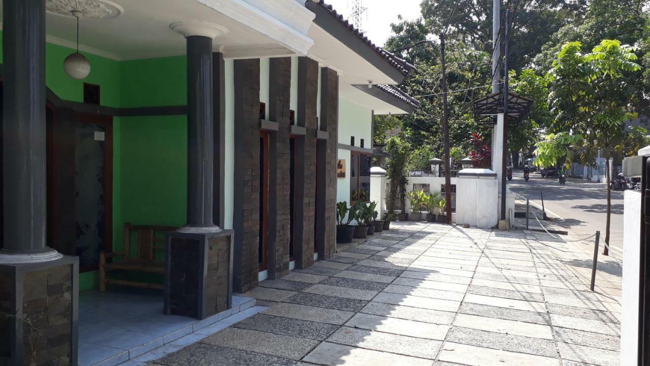 Jabu Rosmina Hotel Citeureup Екстериор снимка