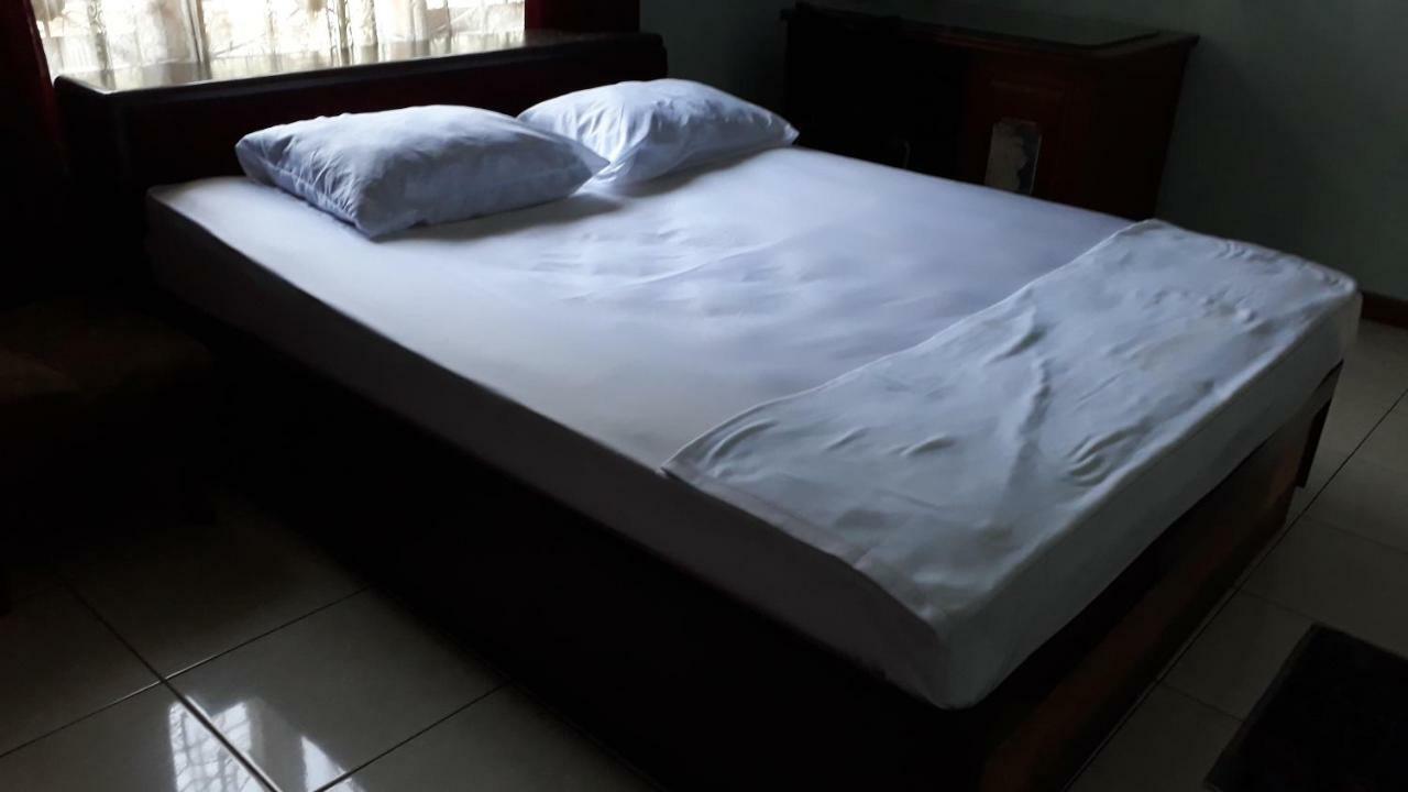 Jabu Rosmina Hotel Citeureup Екстериор снимка