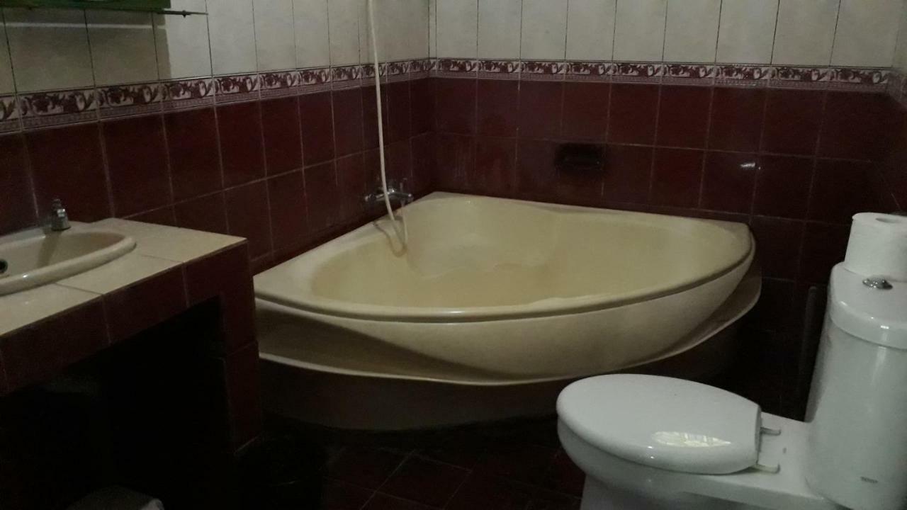 Jabu Rosmina Hotel Citeureup Екстериор снимка